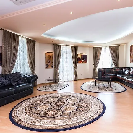 Premium 2-bedroom Nezavisimosti 13 * Minsk