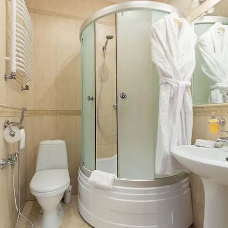 Premium 2-bedroom Nezavisimosti 13 *